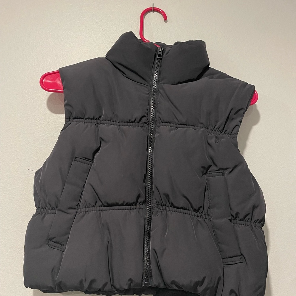Cropped Puffer Vest